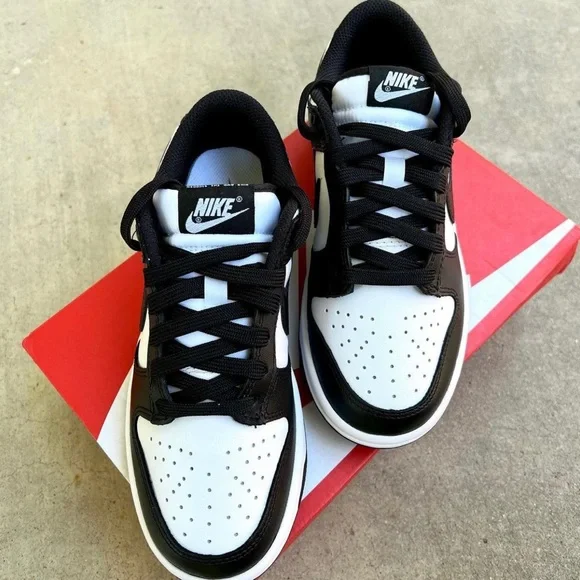 NEW IN BOX Nike Dunk Low Pandas! - Picture 2 of 4